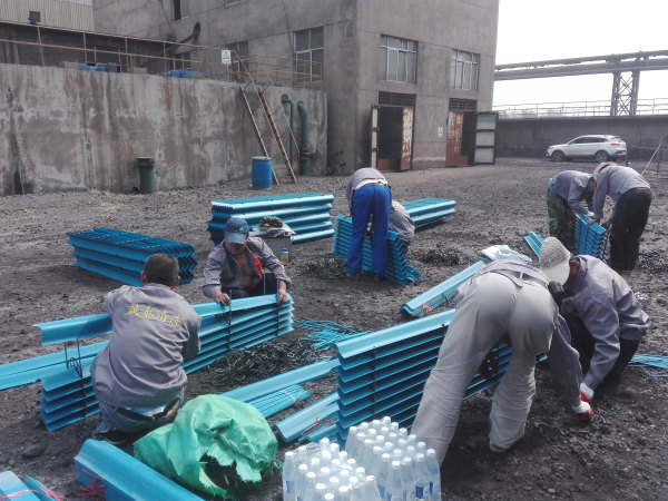 ��s���S��